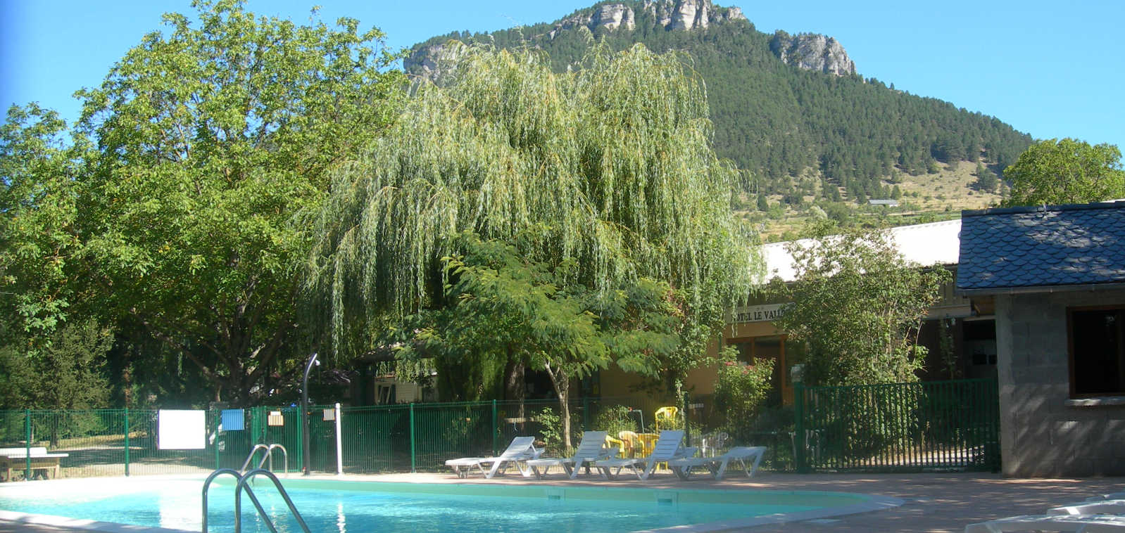 Camping les Cerisiers in Ispagnac